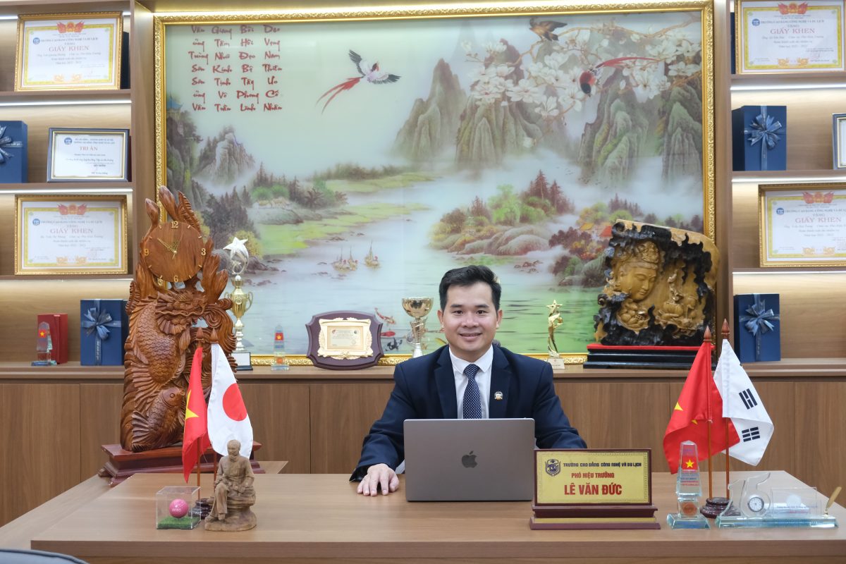 TRƯỜNG CAO ĐẲNG CÔNG NGHỆ VÀ DU LỊCH