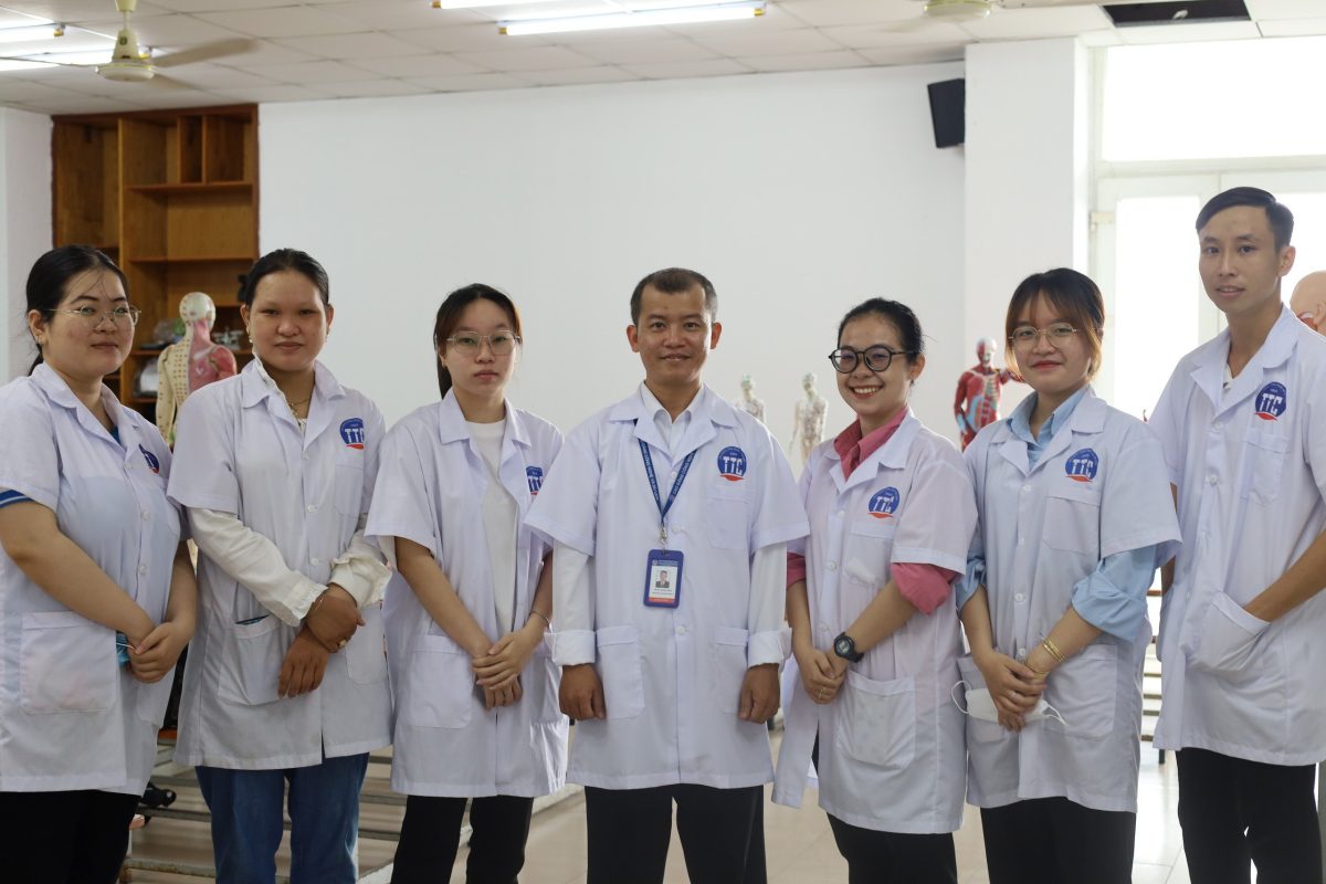 TRƯỜNG CAO ĐẲNG CÔNG NGHỆ VÀ DU LỊCH